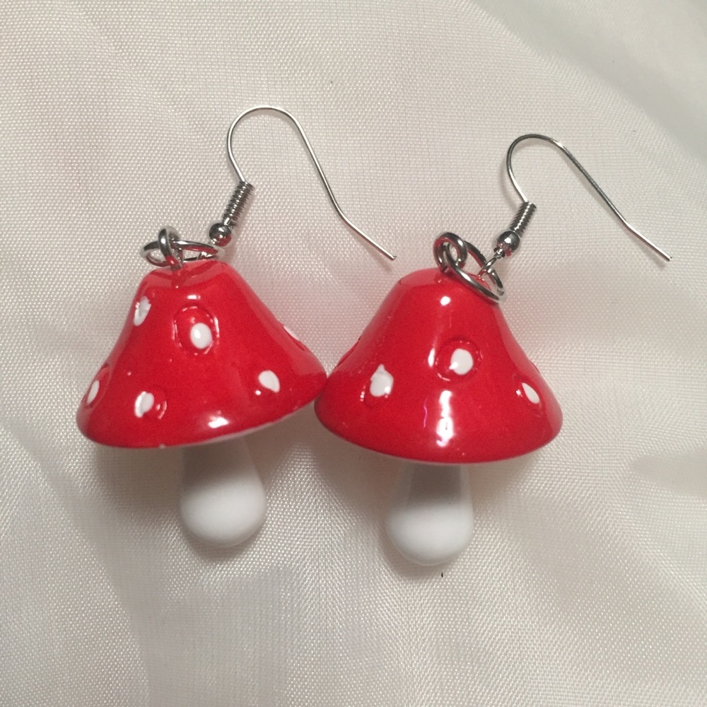 Red mushroom earrings